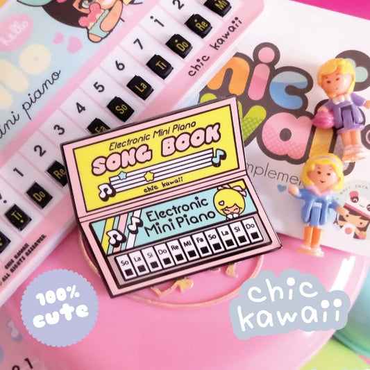 Chic kawaii mini piano pin. Retro style